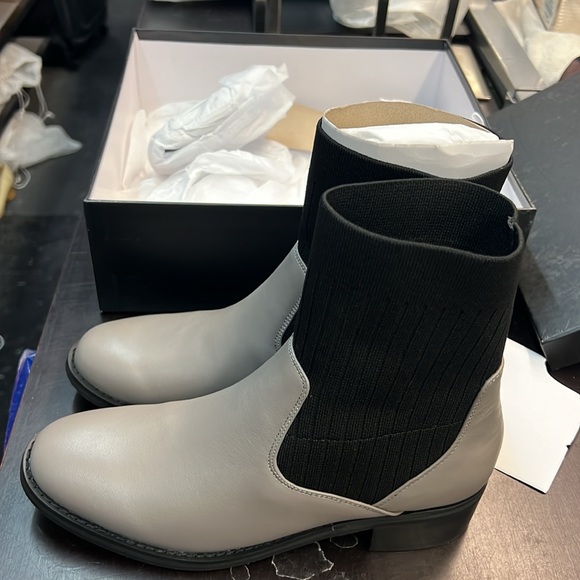 Maud Frizon Chelsea Leather Boots 38 - Picture 4 of 16